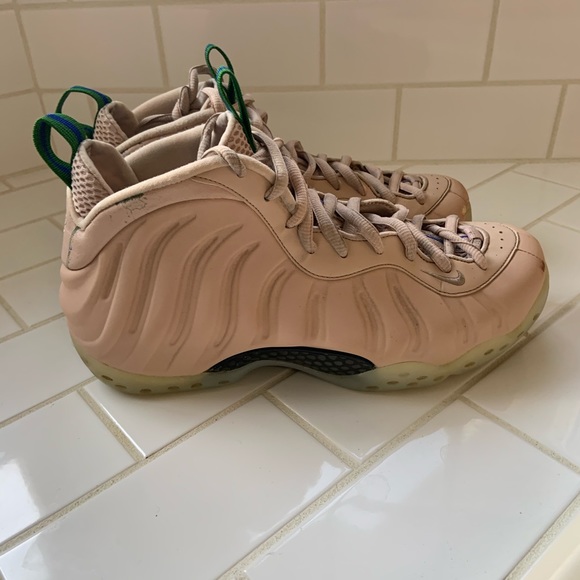 womens foamposite particle beige